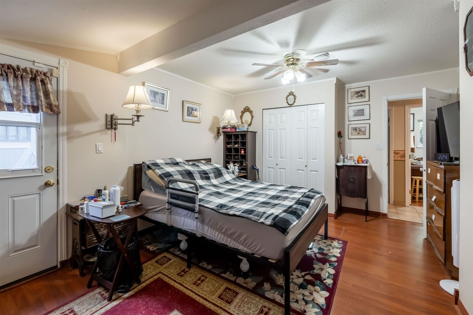Listing Image 19