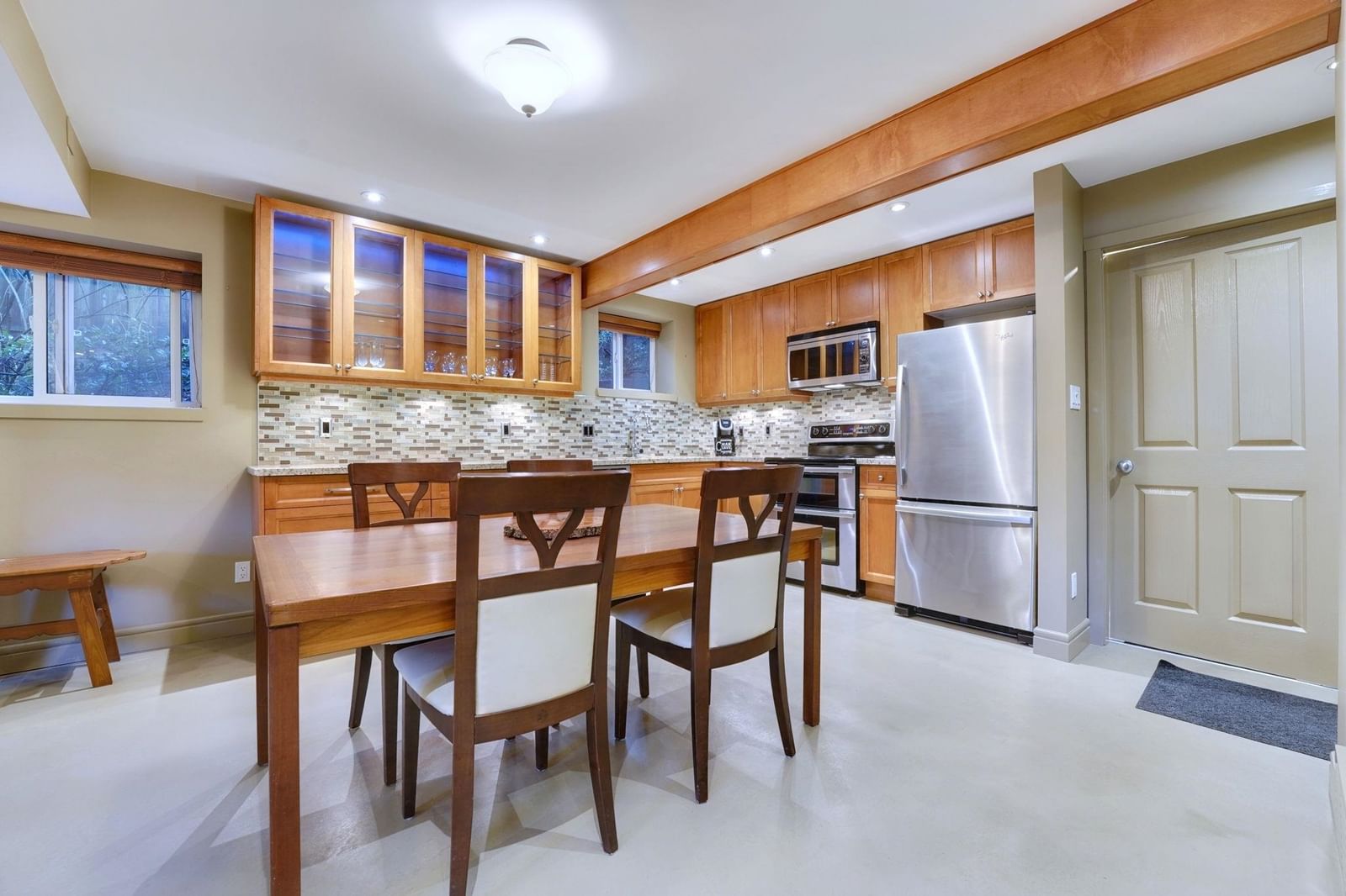 Listing Image 18