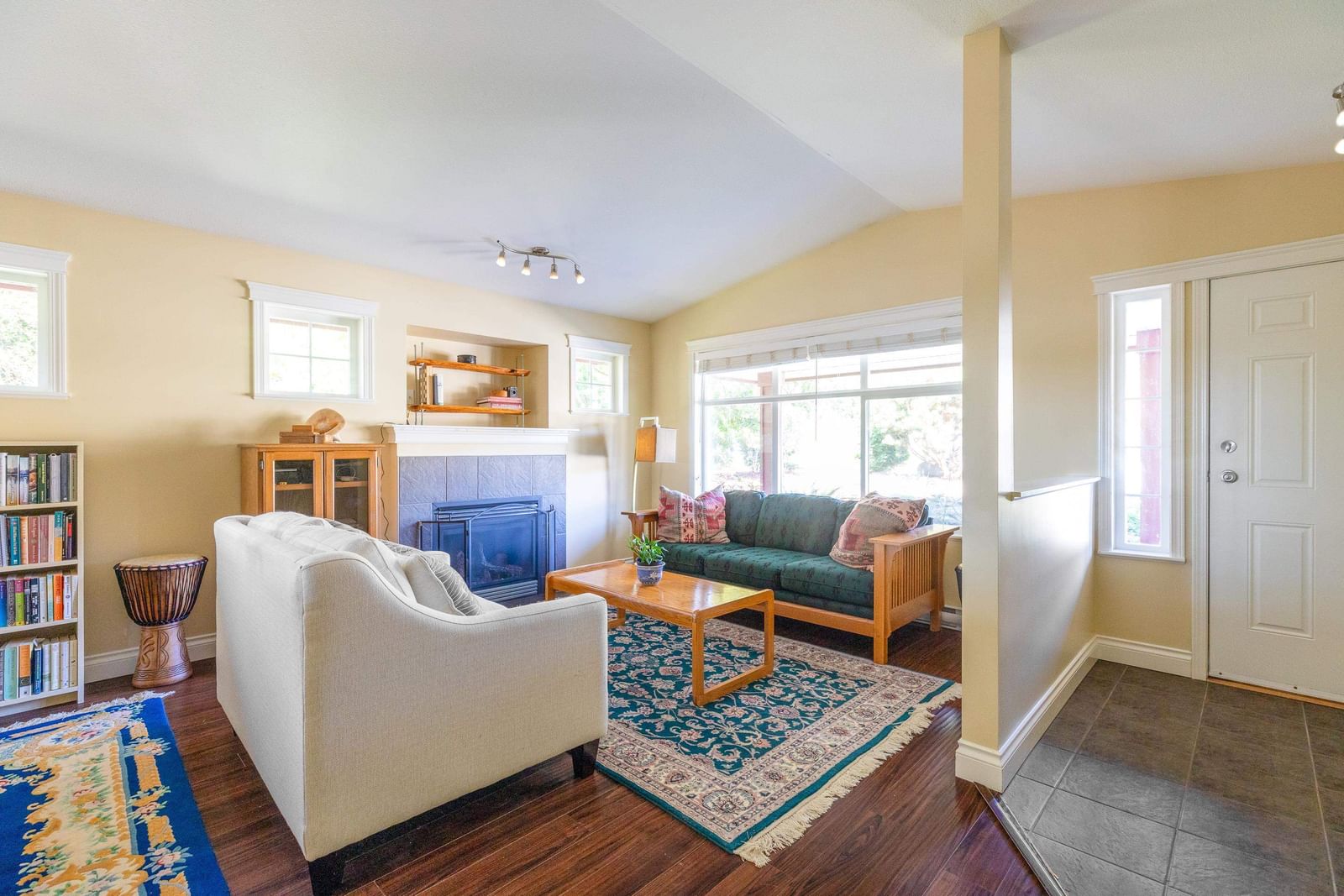 Listing Image 11