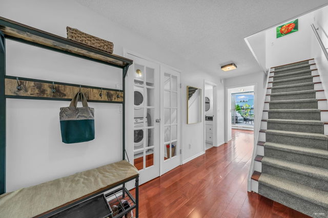 305 - 673 Market Hill