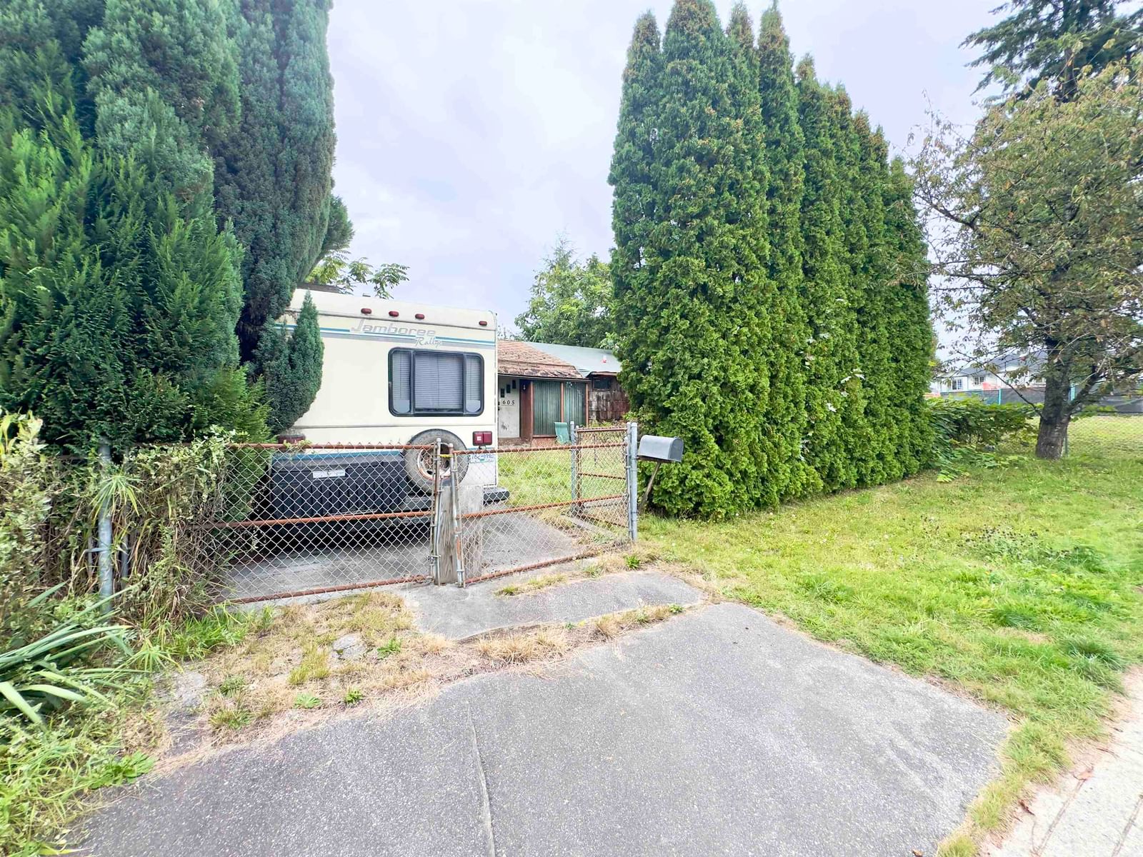 Listing Image 1