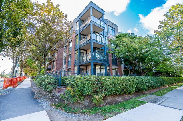 301 - 588 45th Avenue