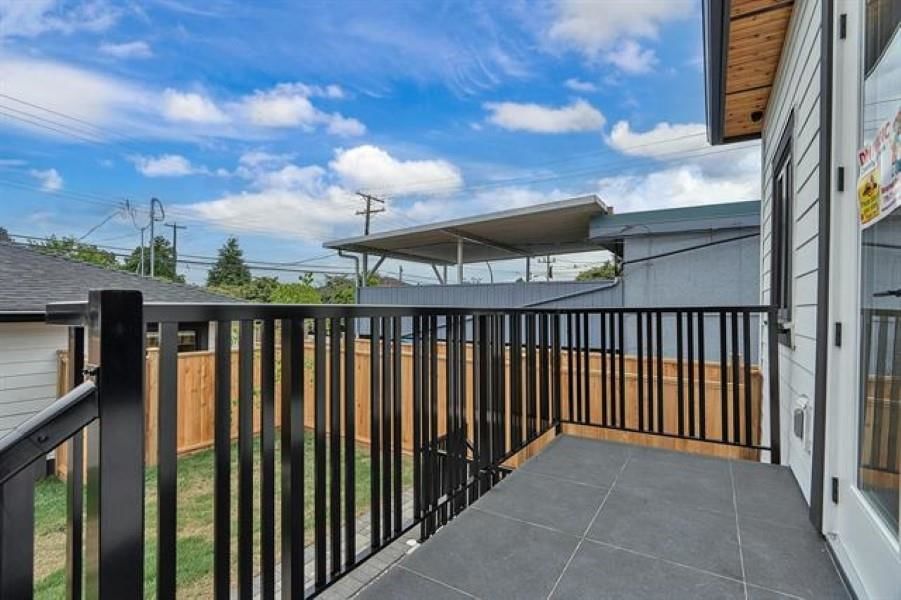 Listing Image 21