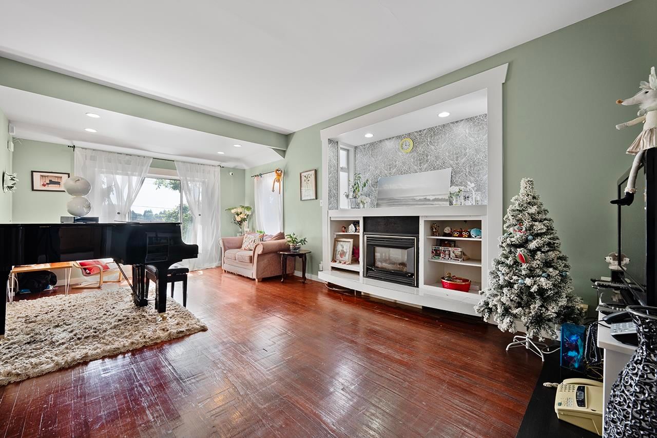 Listing Image 13