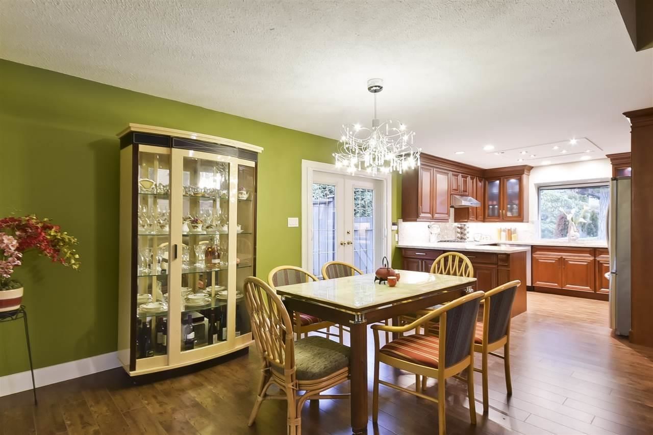 Listing Image 11
