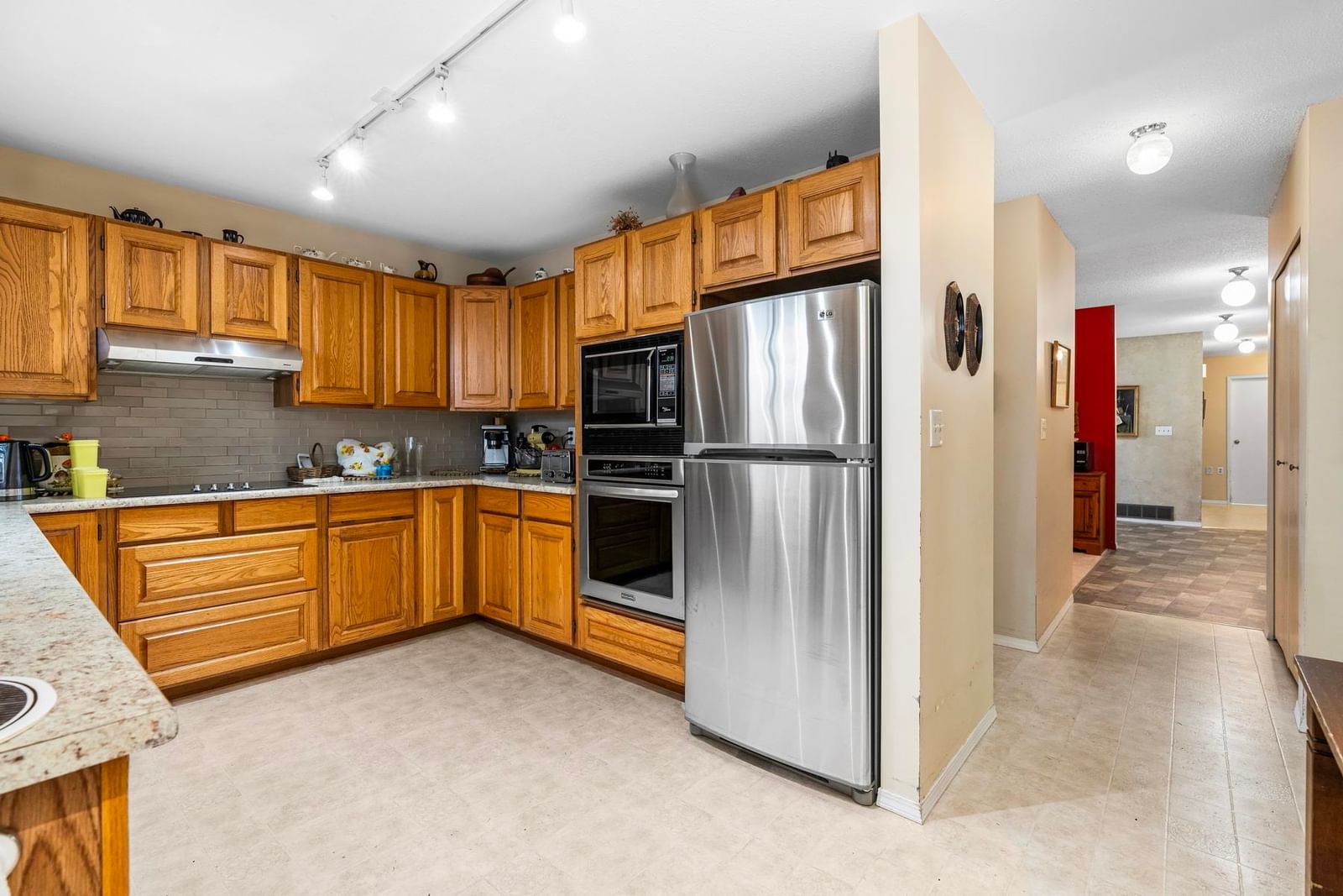 Listing Image 14