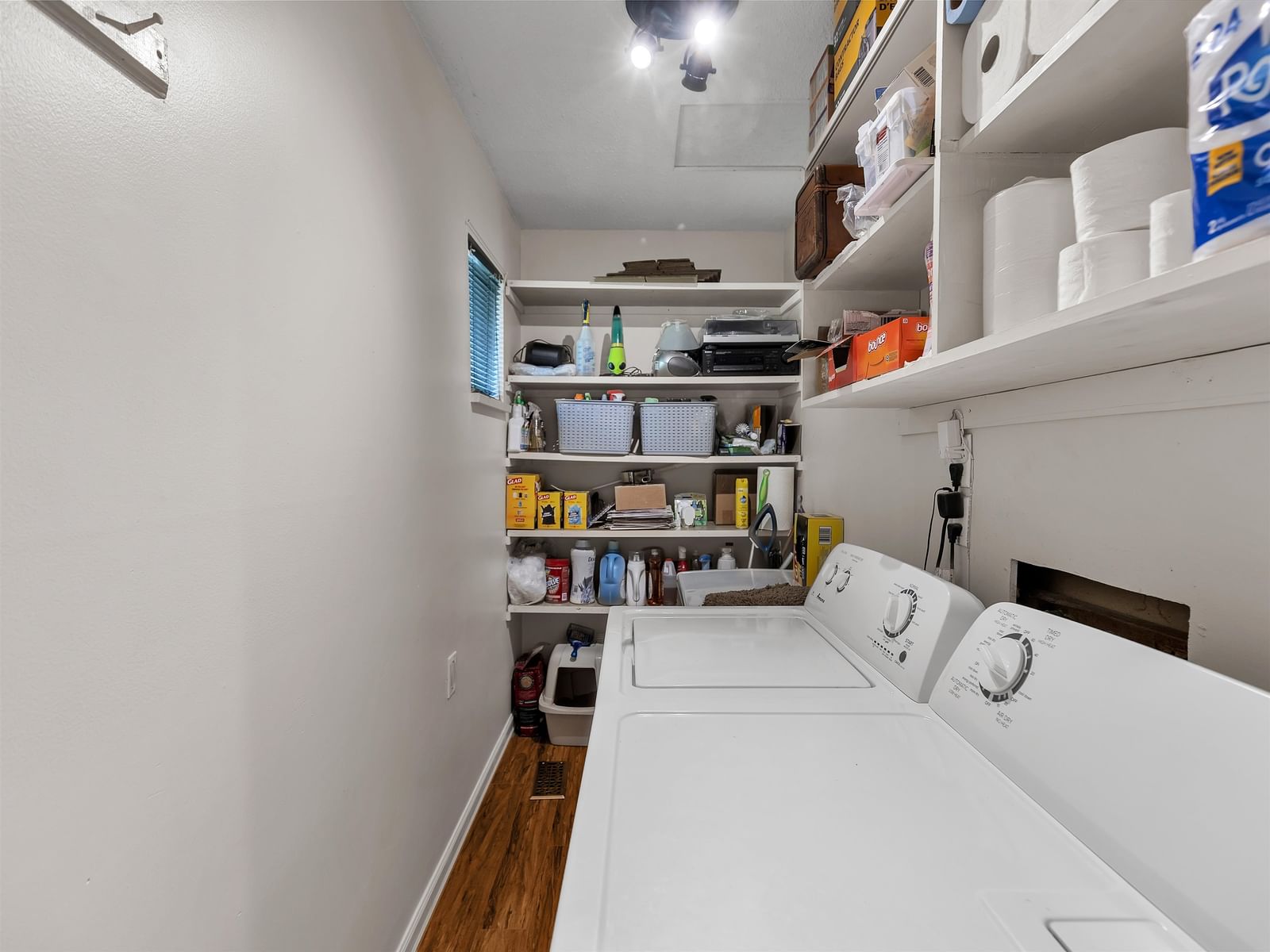 Listing Image 22