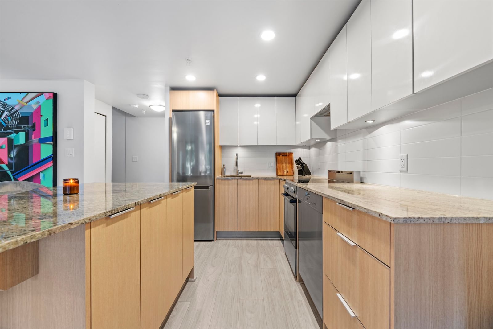 Listing Image 11