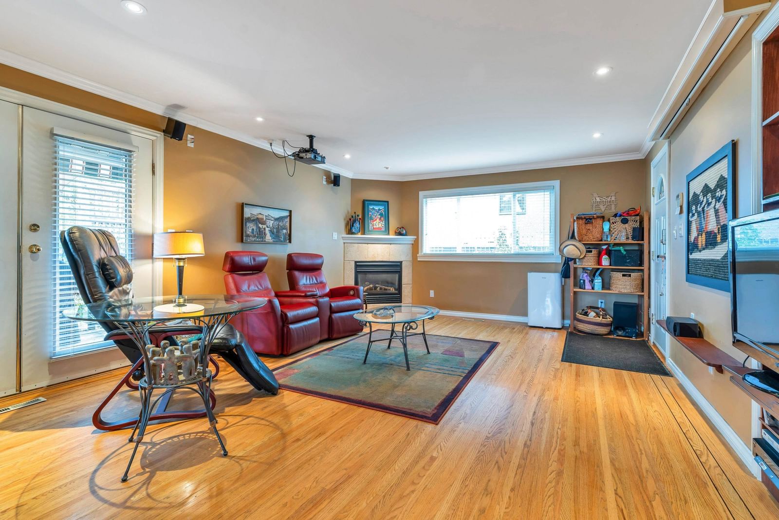 Listing Image 15