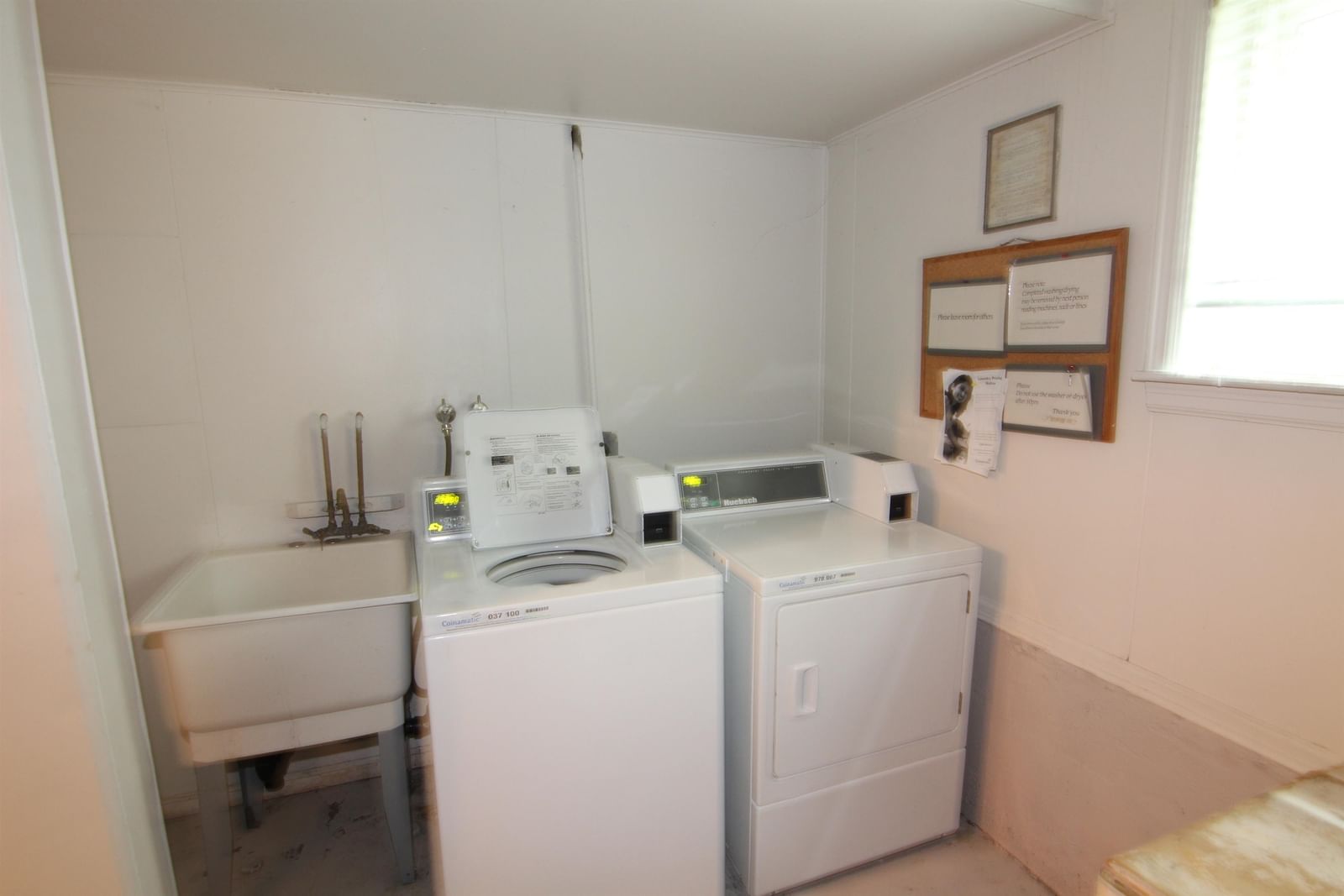 Listing Image 17