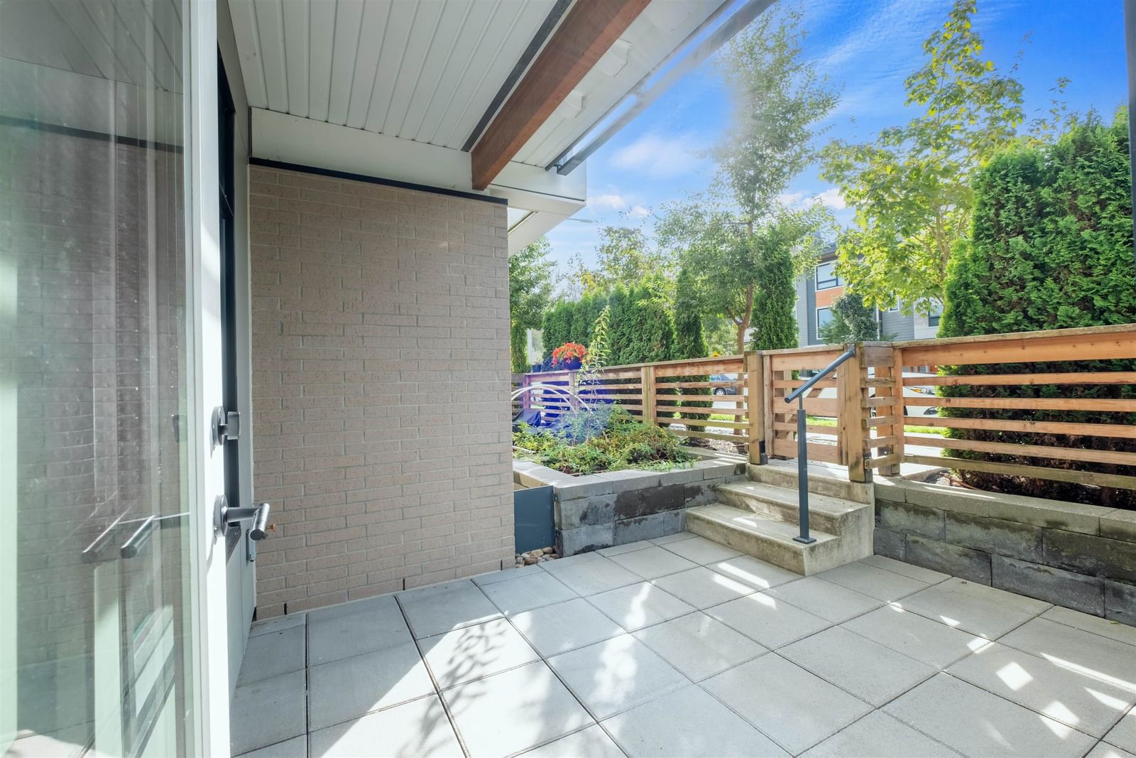 Listing Image 17