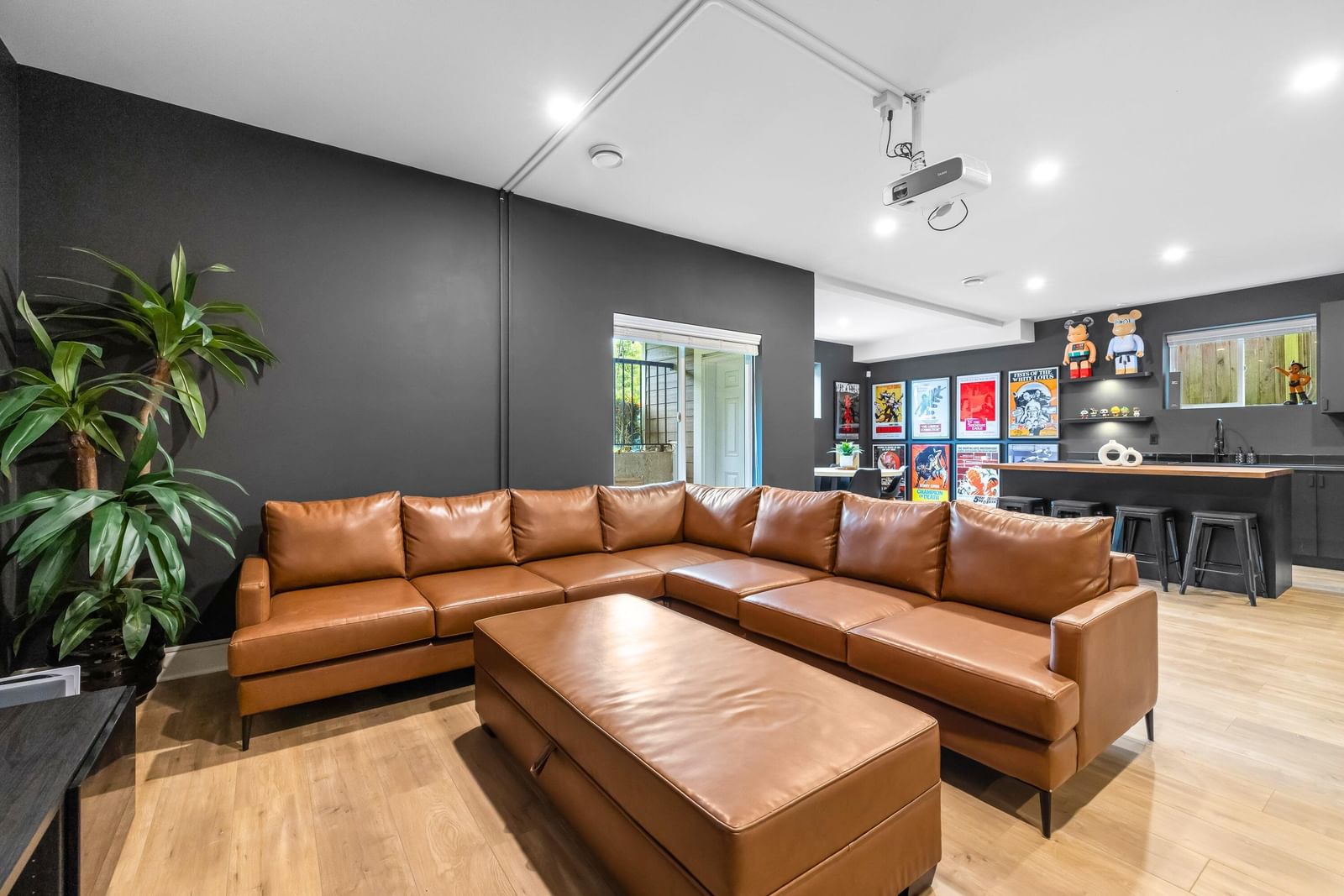 Listing Image 30