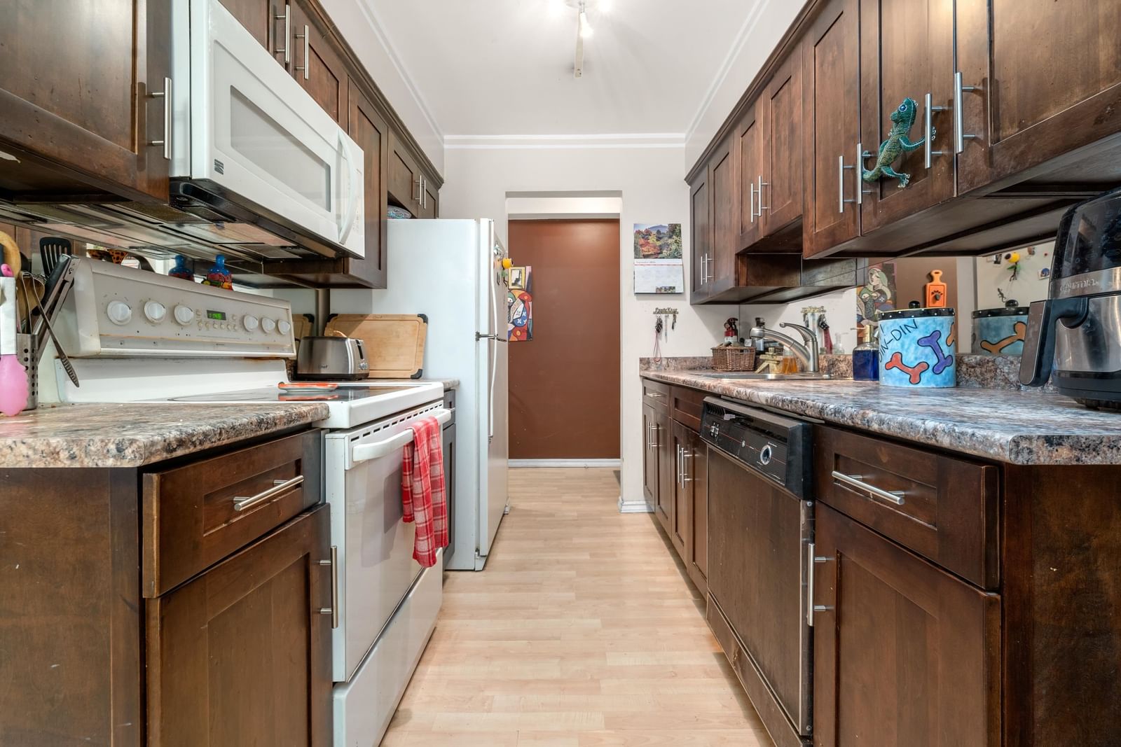Listing Image 13