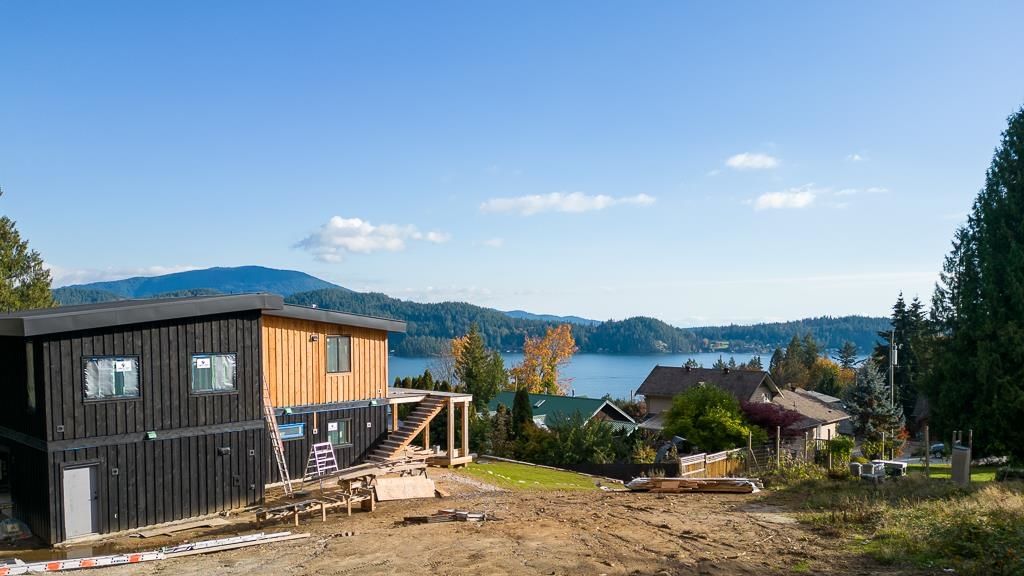 Listing Image 11