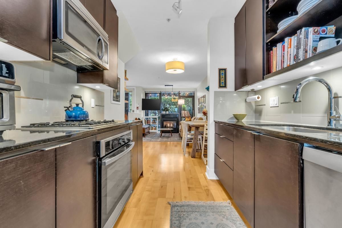 Listing Image 15