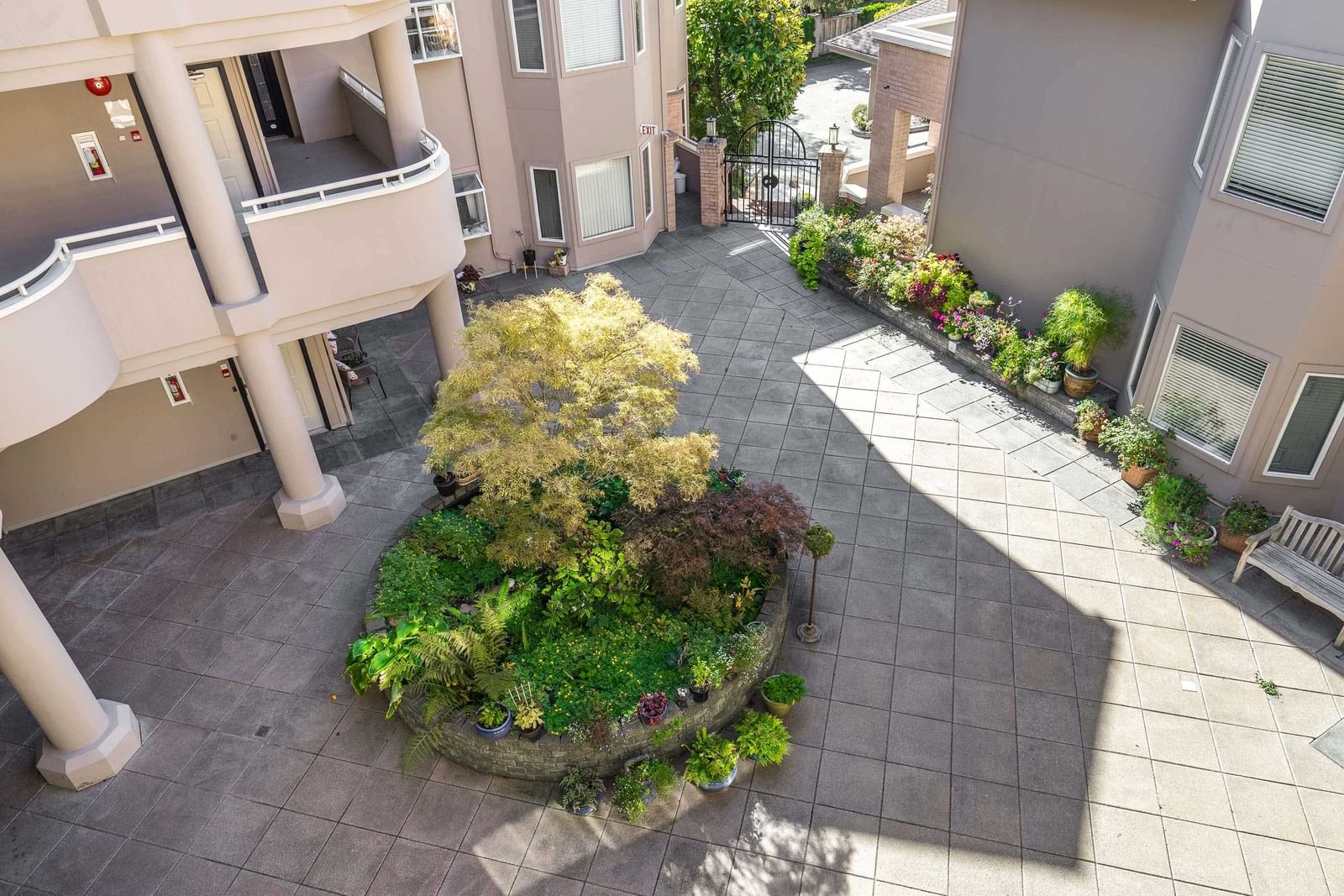 Listing Image 22