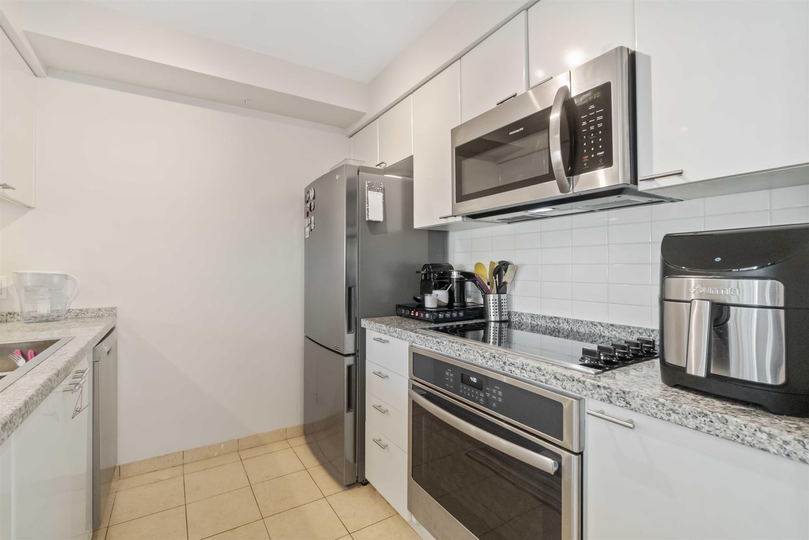 Listing Image 13