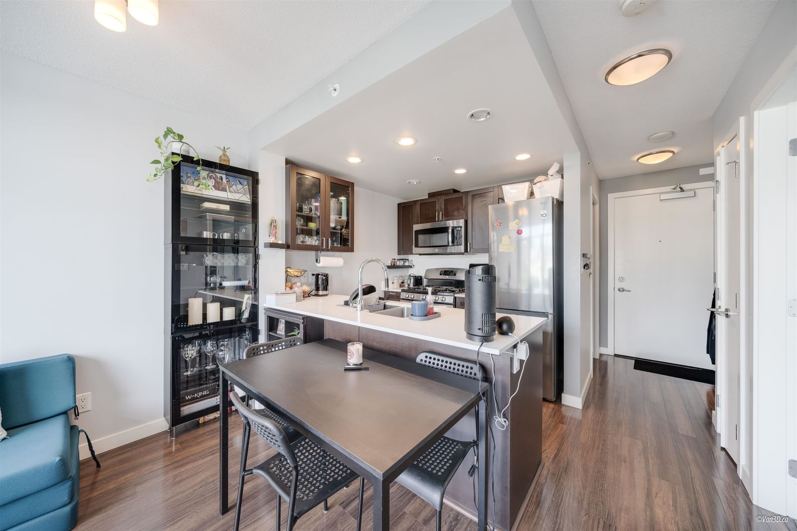 Listing Image 11
