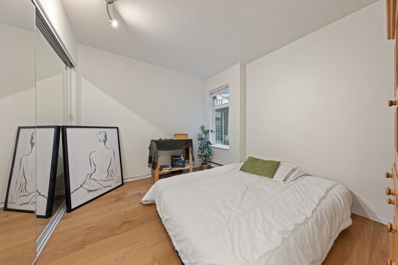 Listing Image 17