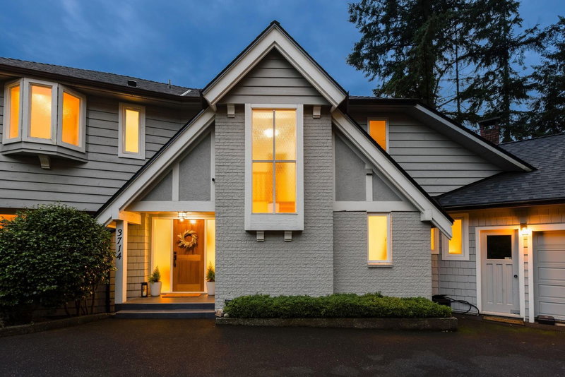 3714 Southridge Place, West Vancouver, V7V 3H8 | Image 2