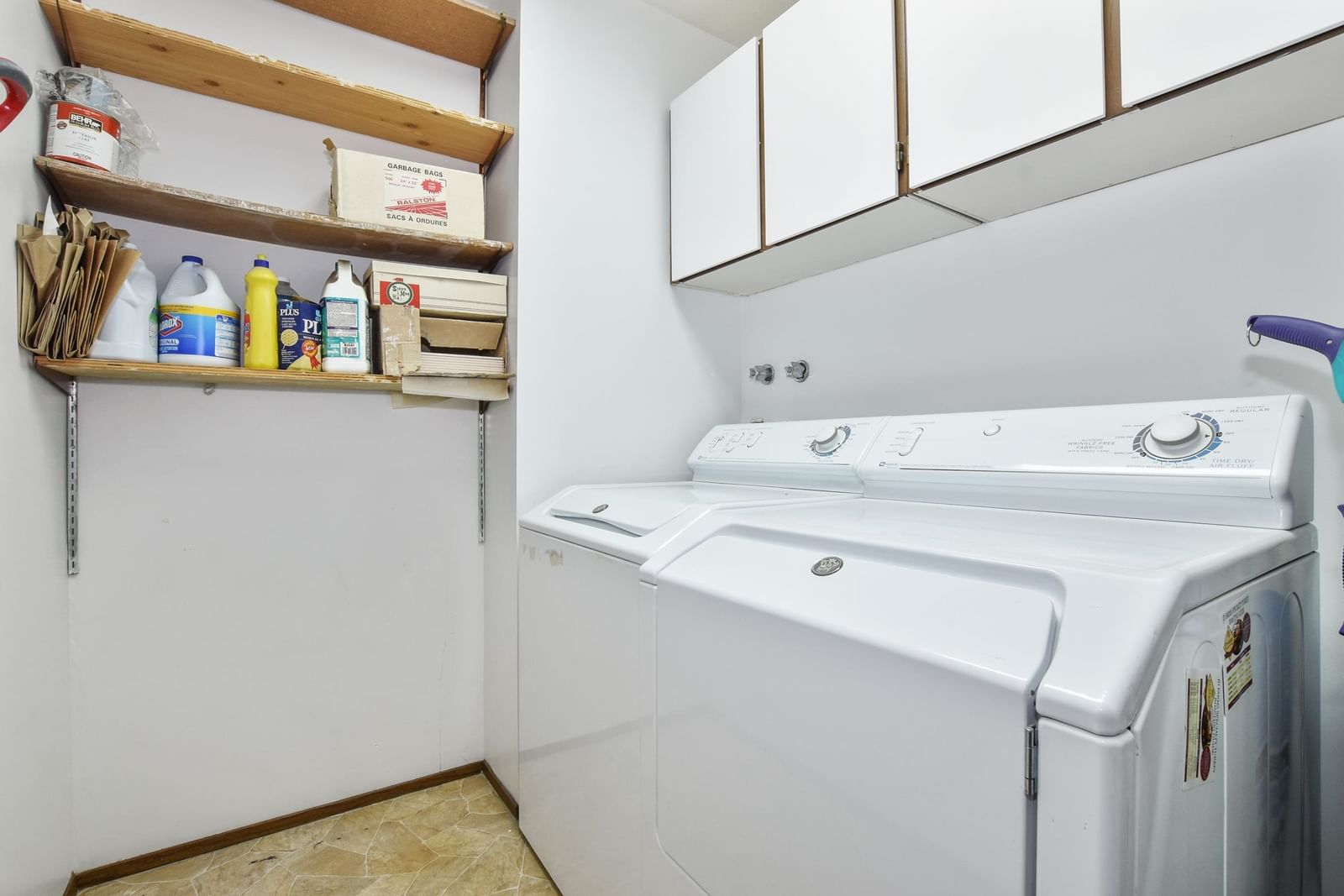 Listing Image 20