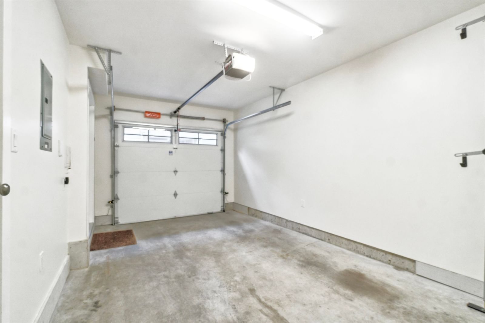Listing Image 28