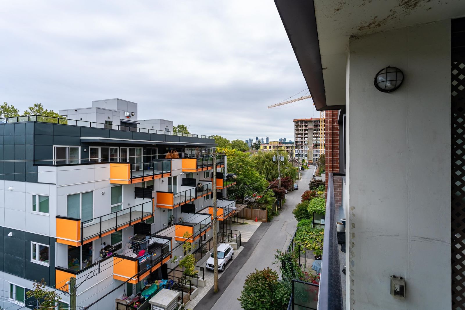 Listing Image 14