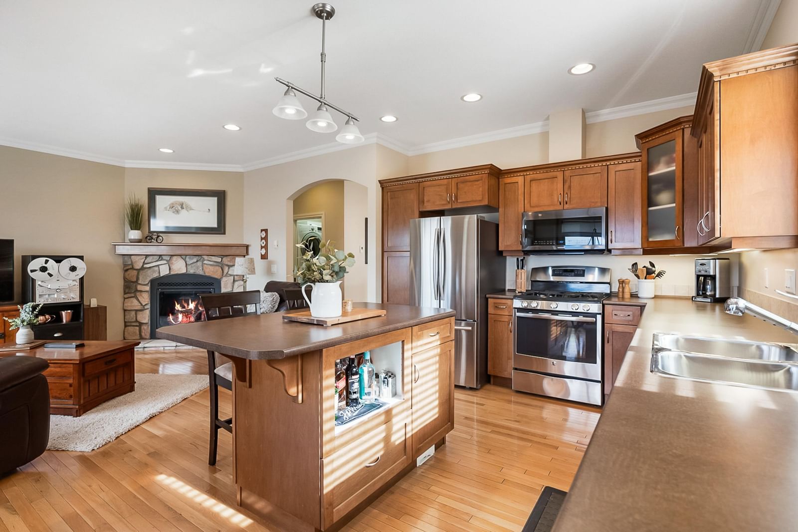 Listing Image 9