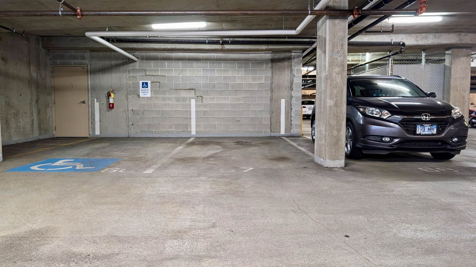 Listing Image 17