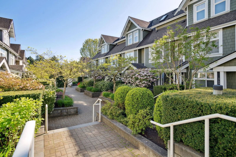 7411 Columbia Street, Vancouver, V5X 4X4 | Image 2