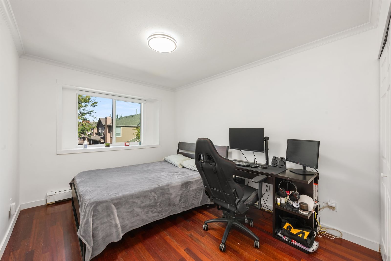 Listing Image 18