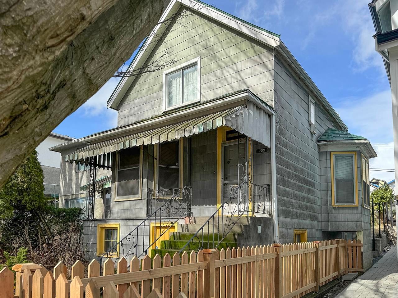 Listing Image 1