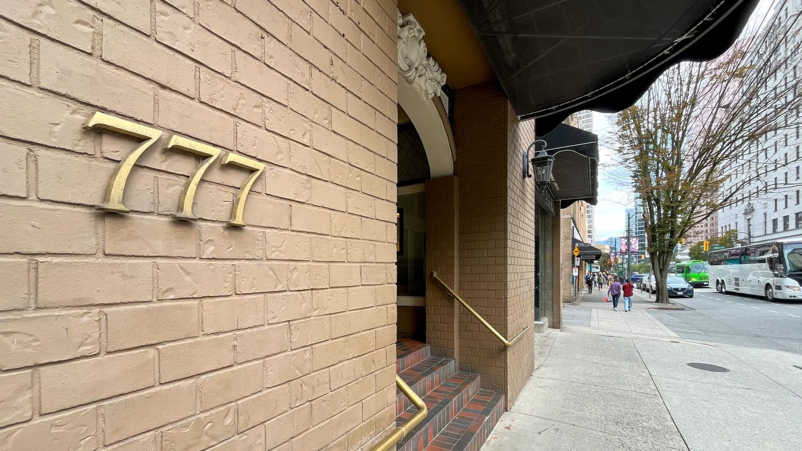 Listing Image 17