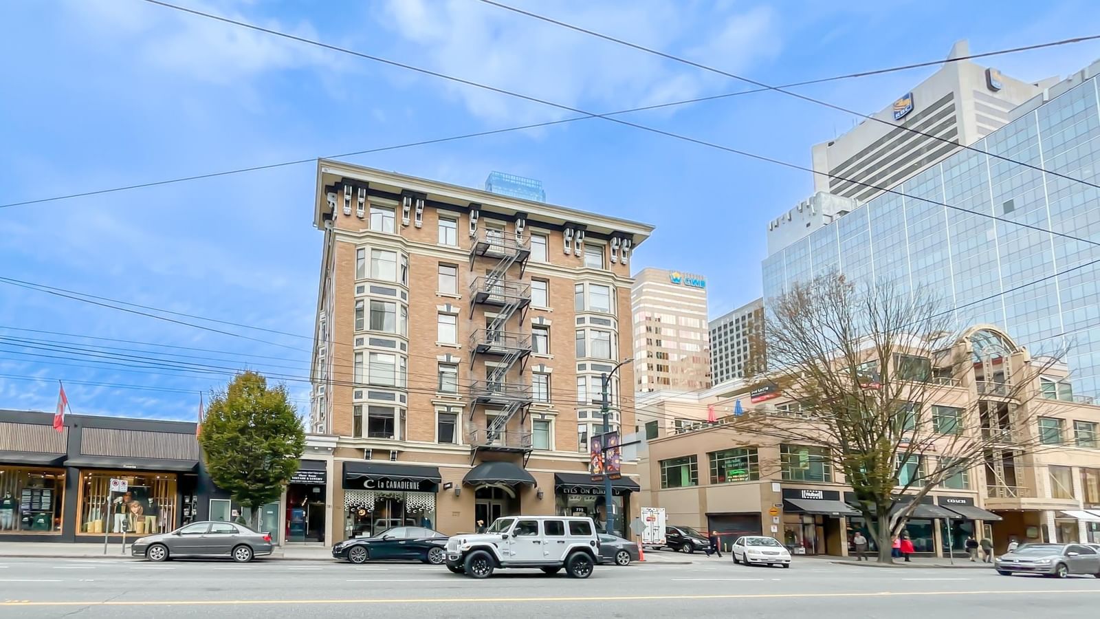 Listing Image 18