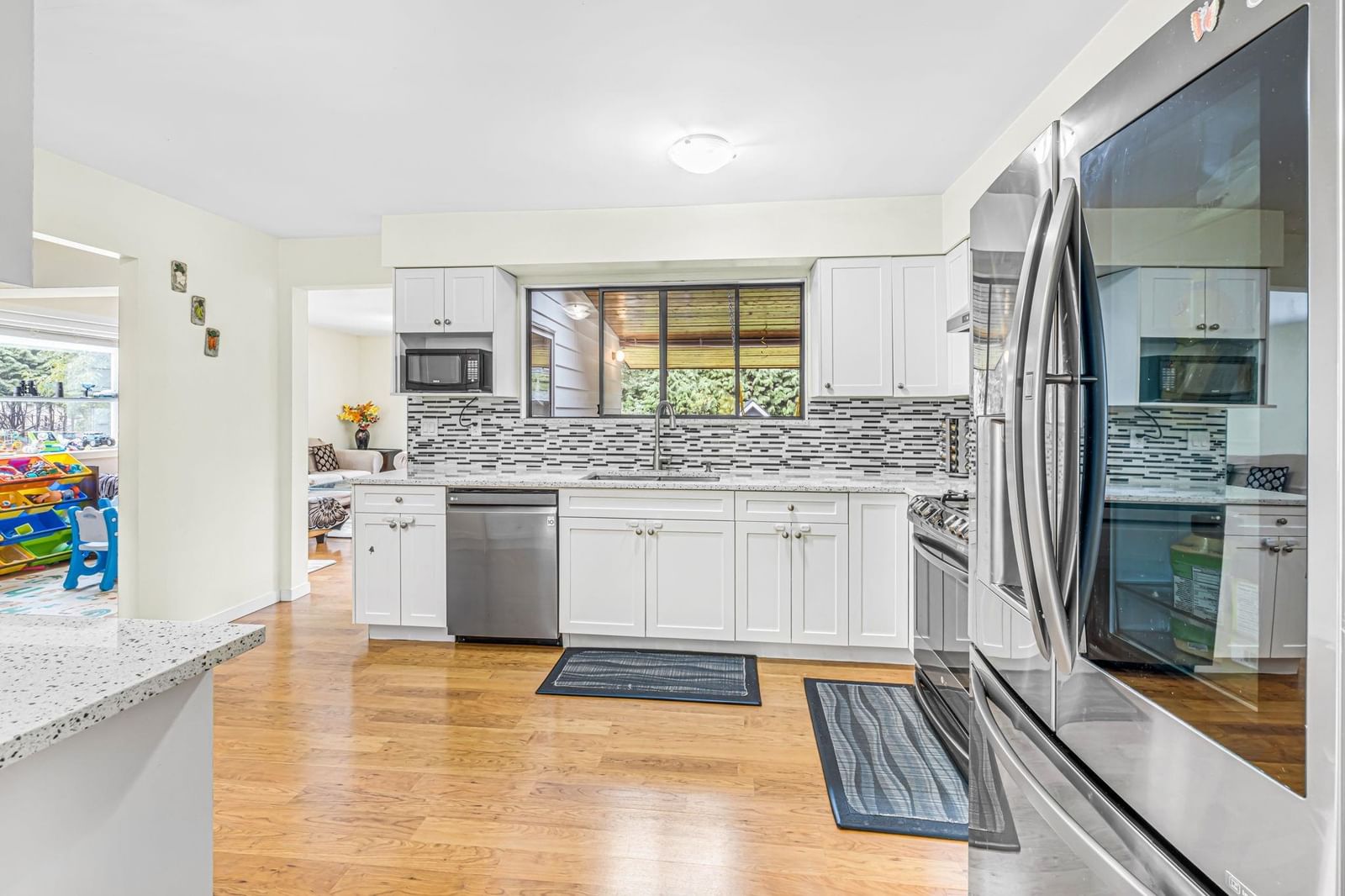 Listing Image 13