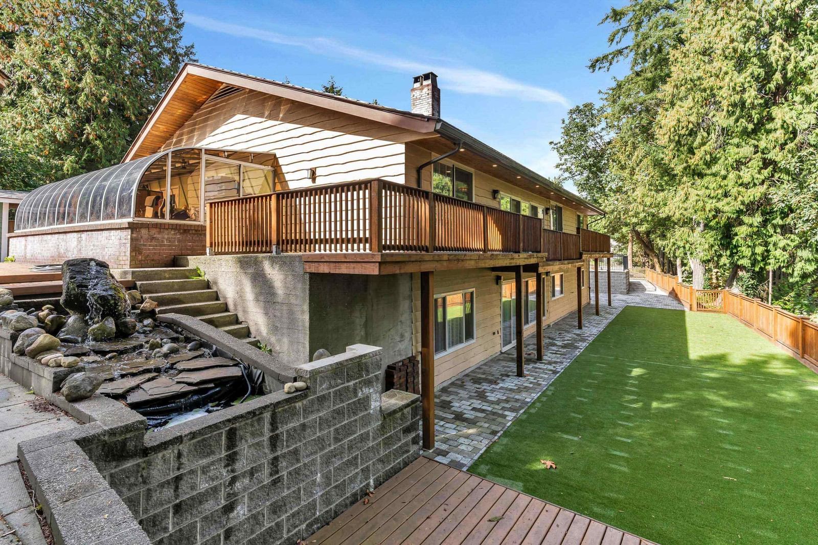 Listing Image 8