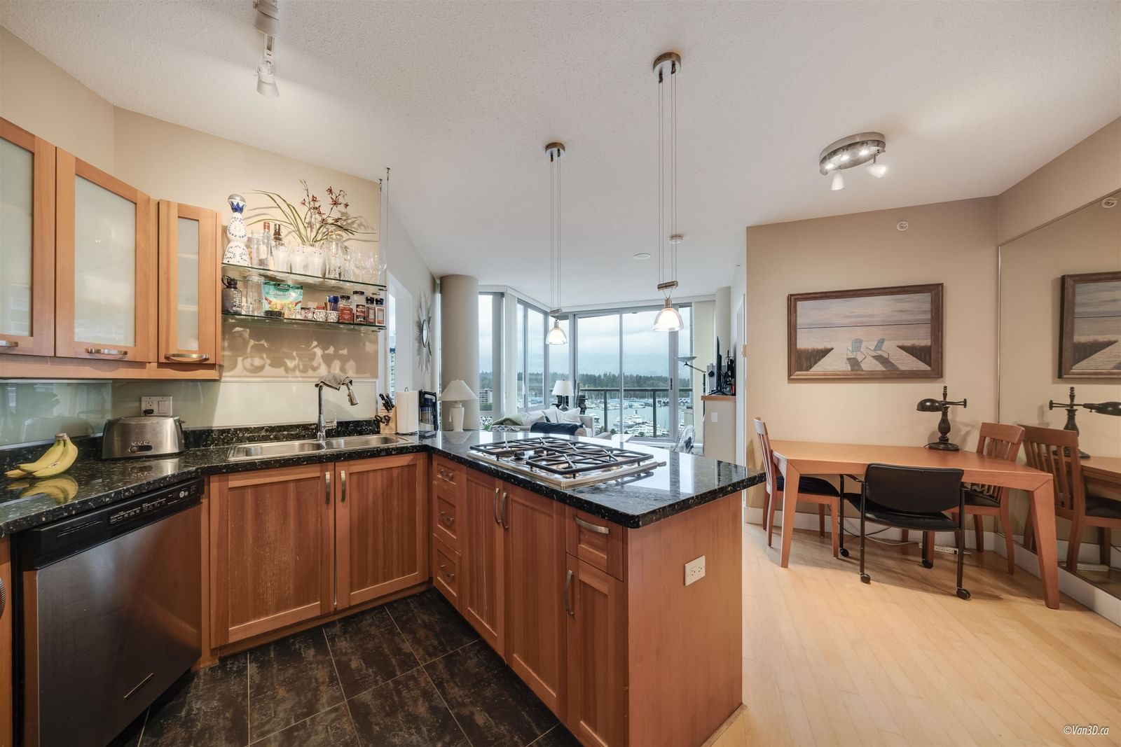 Listing Image 18