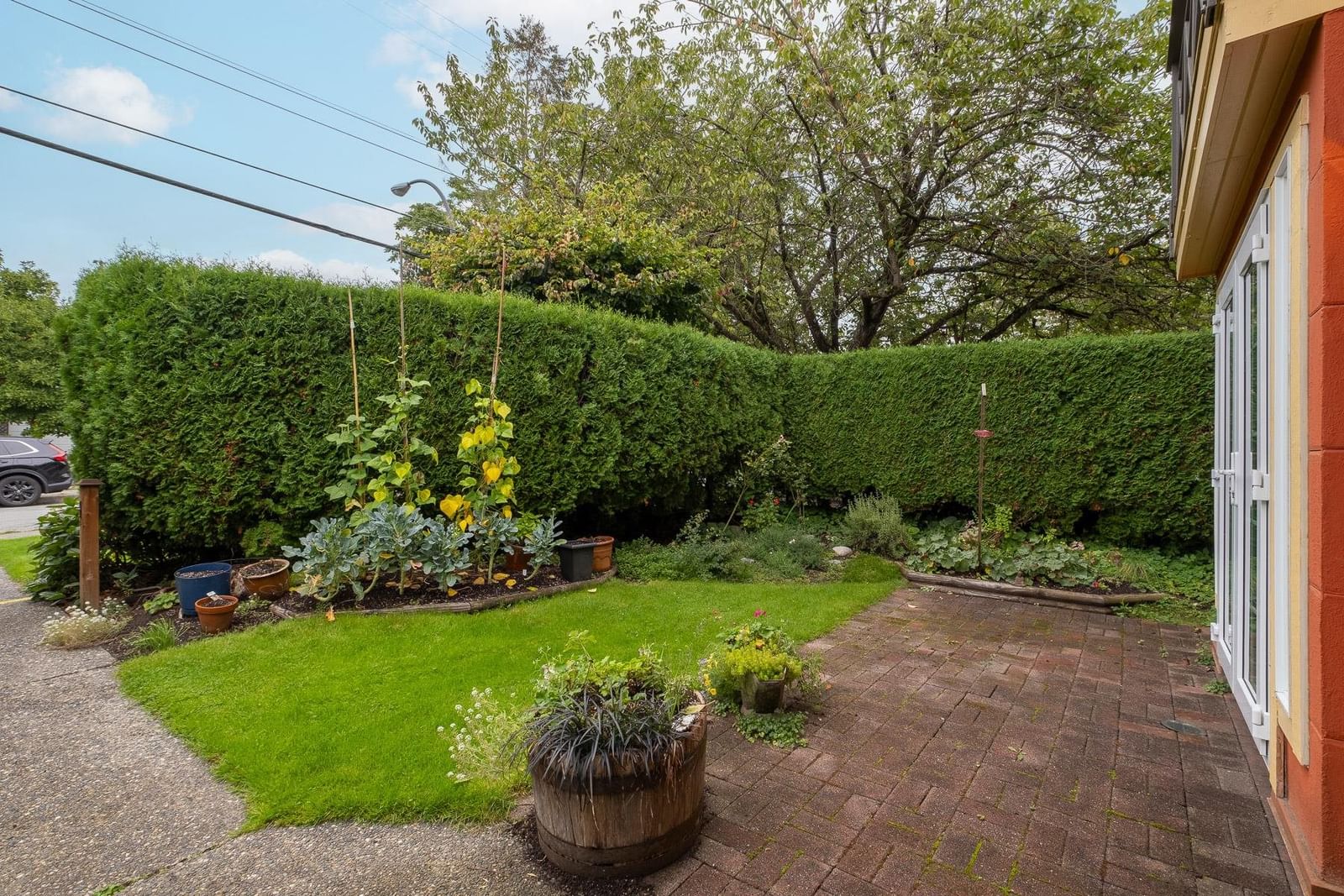 Listing Image 17