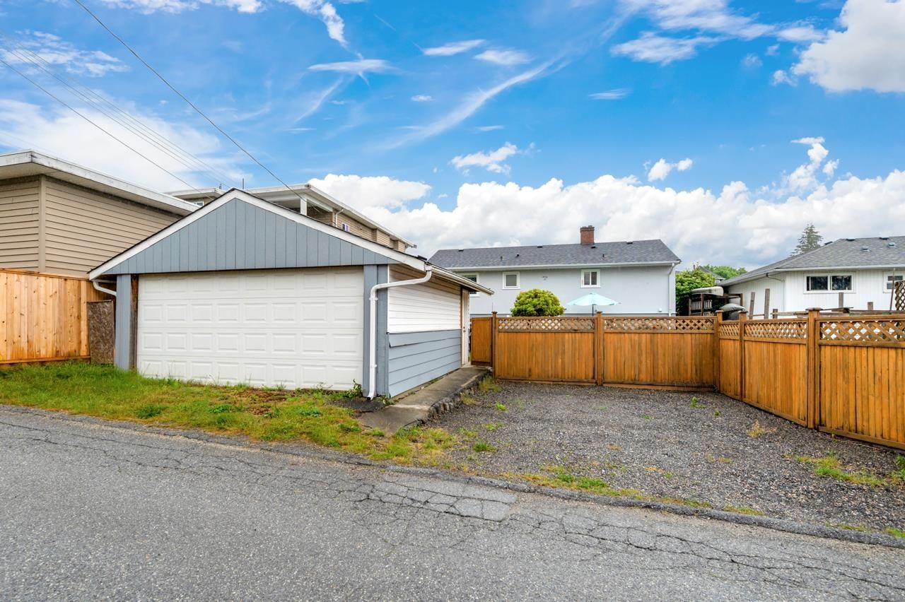 Listing Image 23