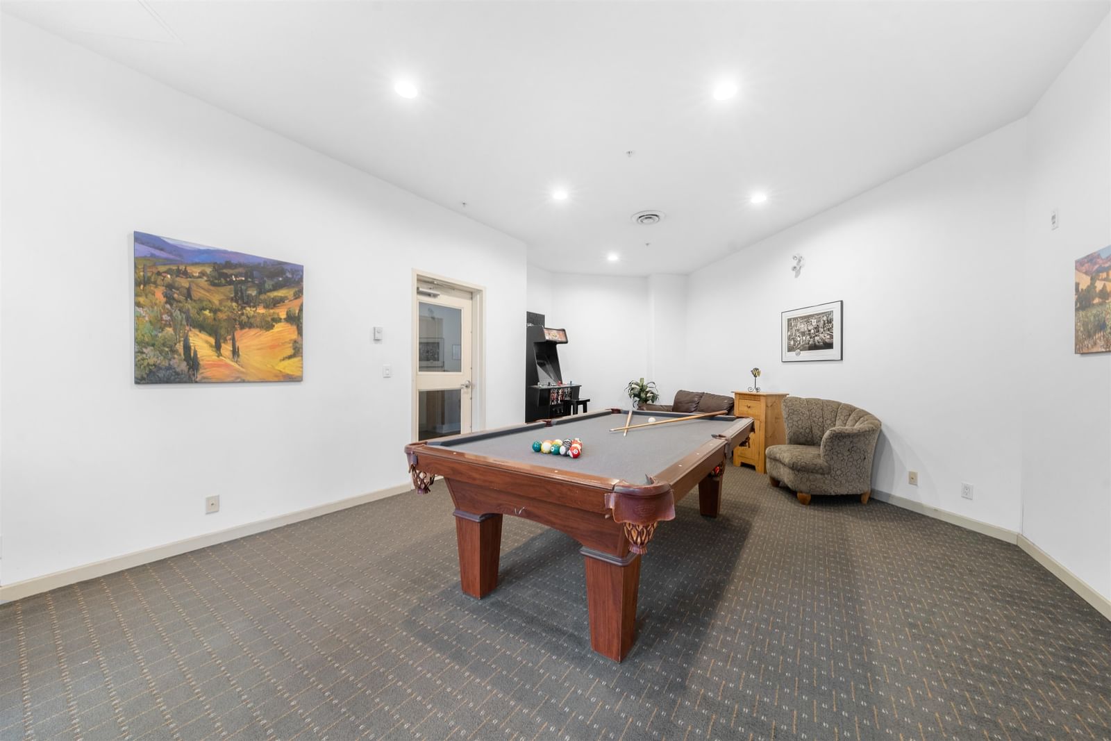 Listing Image 25