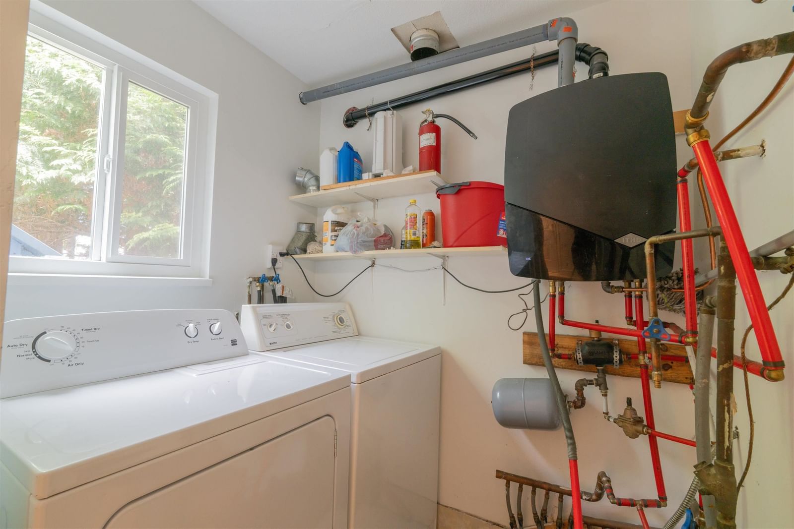 Listing Image 11