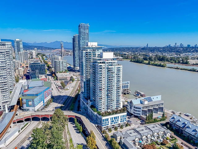 2403 - 908 Quayside Drive