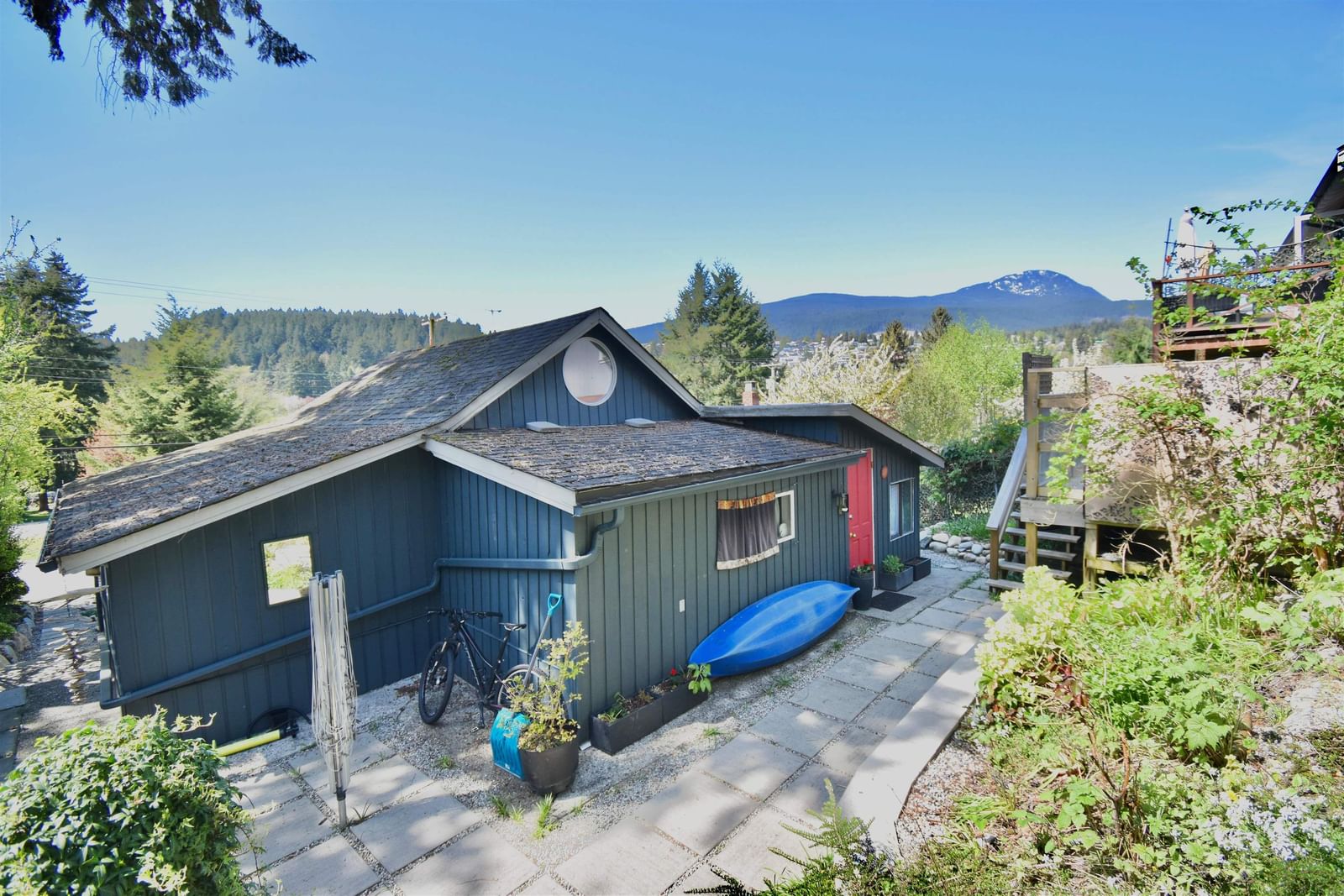 Listing Image 11