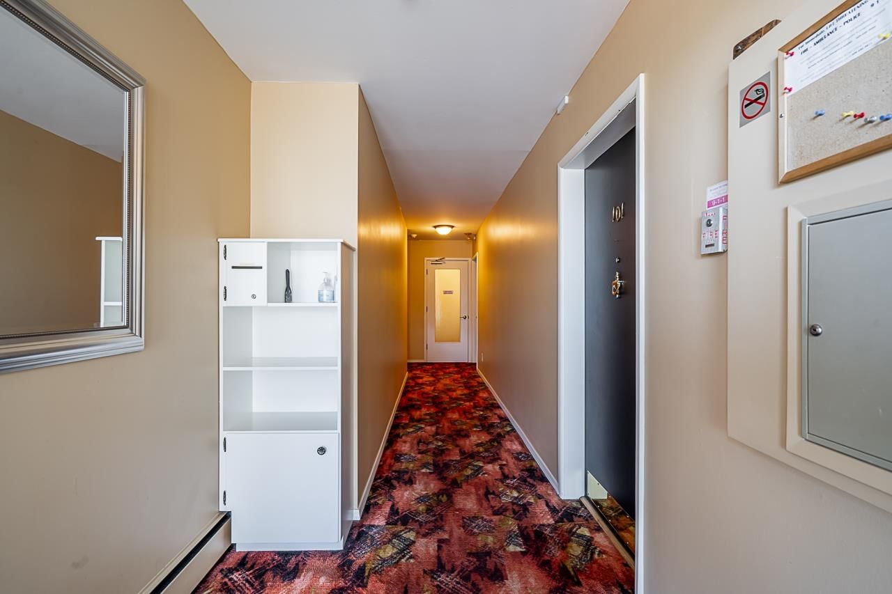 Listing Image 14