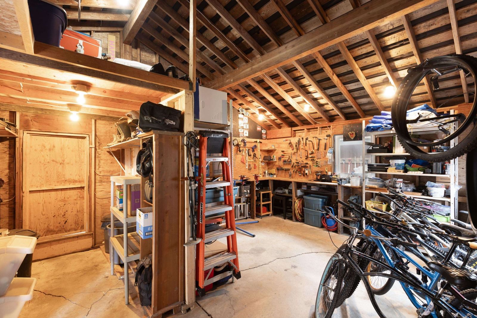 Listing Image 32