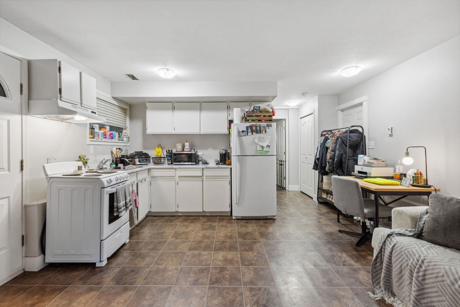 Listing Image 21