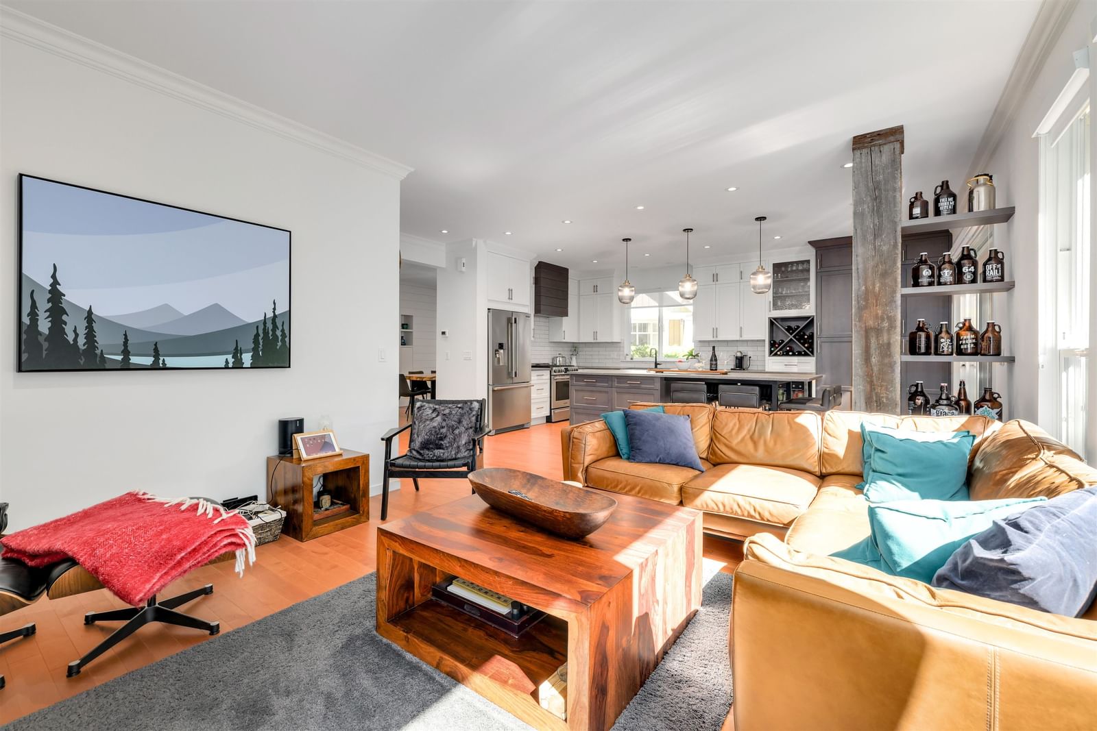 Listing Image 10