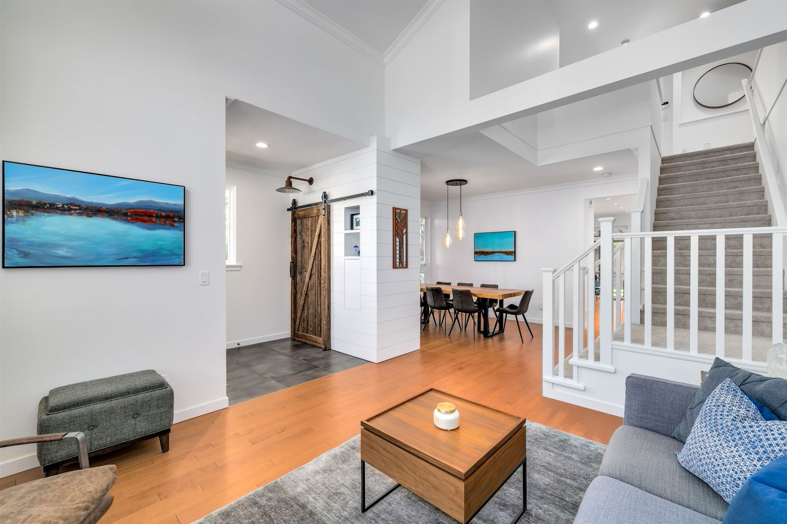 Listing Image 11