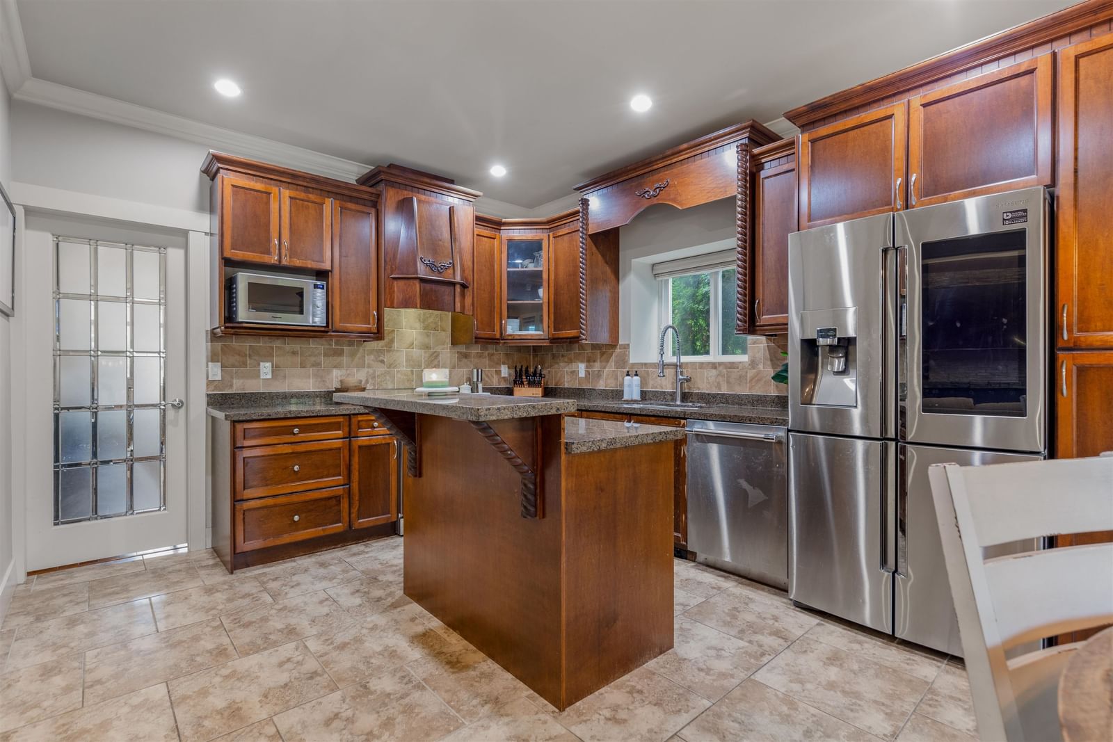 Listing Image 14