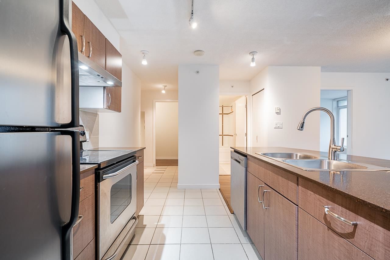 Listing Image 16